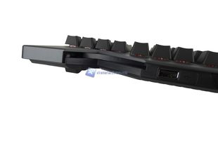ASUS ROG Strix Flare 36